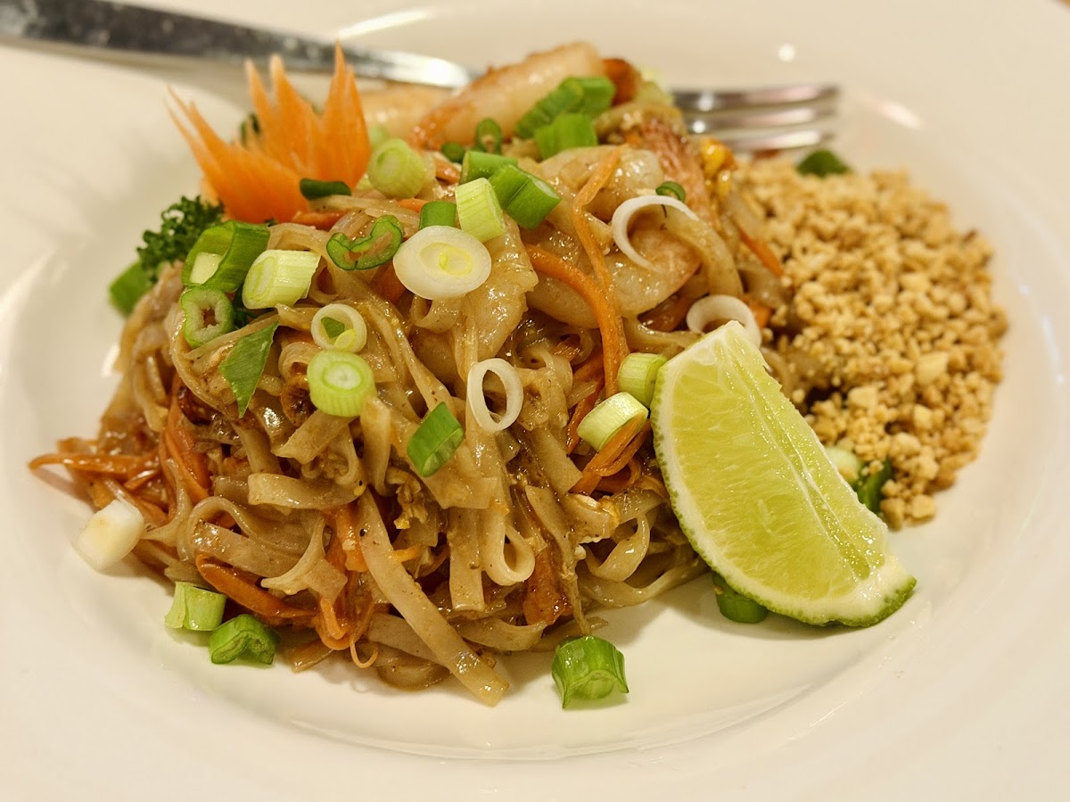 Thai Lumlum Restaurant Photos 2